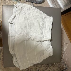 Lululemon pace rival skirt